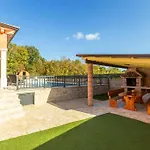 Vila Amelia *